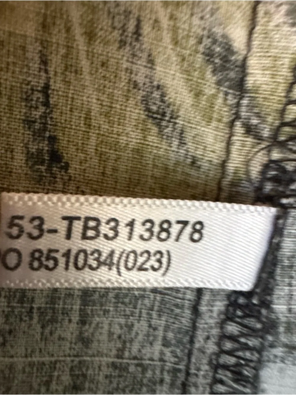 Tommy Bahama Silk Hawaiian Shirt XL Gray Floral Camp - Picture 7 of 8